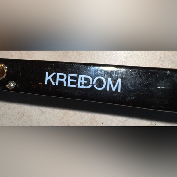 Kreedom District “Be Strong and Courageous” brown & Black combo sunglasses UV400 - Picture 8 of 8